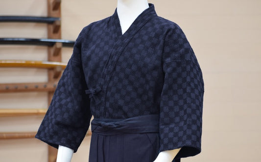 'BUSHUICHI" Monyou Label: Premium "BLUE ICHIMATSU" Patterned Single Layer Kendogi