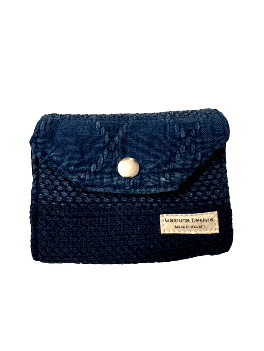 [WAIPUNA DESIGNS ORIGINAL] Upcycled Vintage Dogi Wallet With Coin Pouch