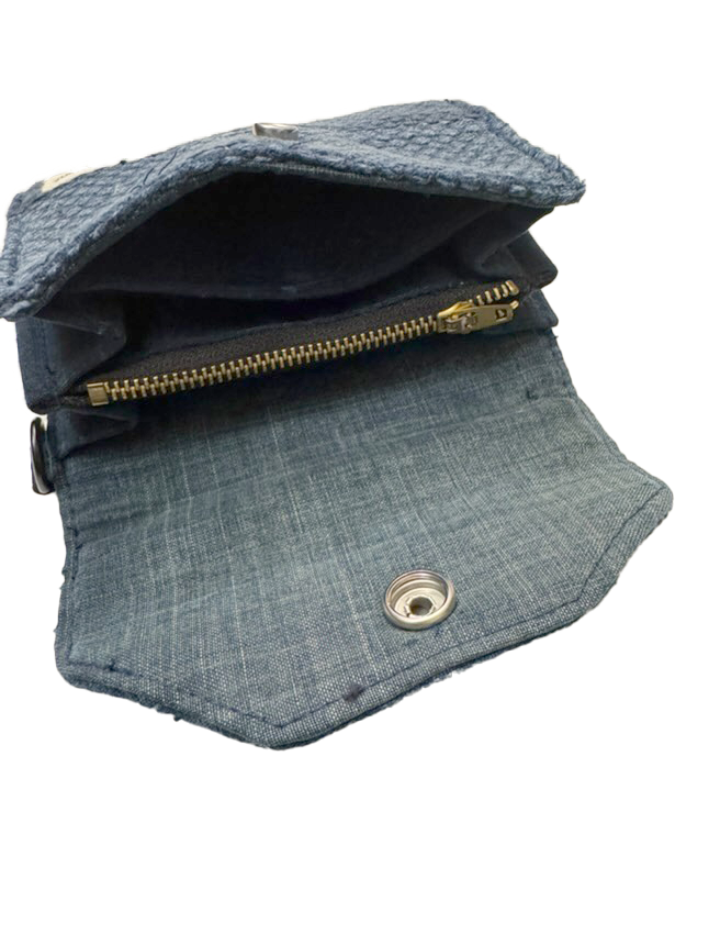 [WAIPUNA DESIGNS ORIGINAL] Upcycled Vintage Dogi Wallet With Coin Pouch