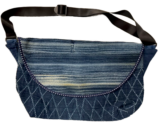 [WAIPUNA DESIGNS ORIGINAL] Upcycled Dogi Messenger Bag