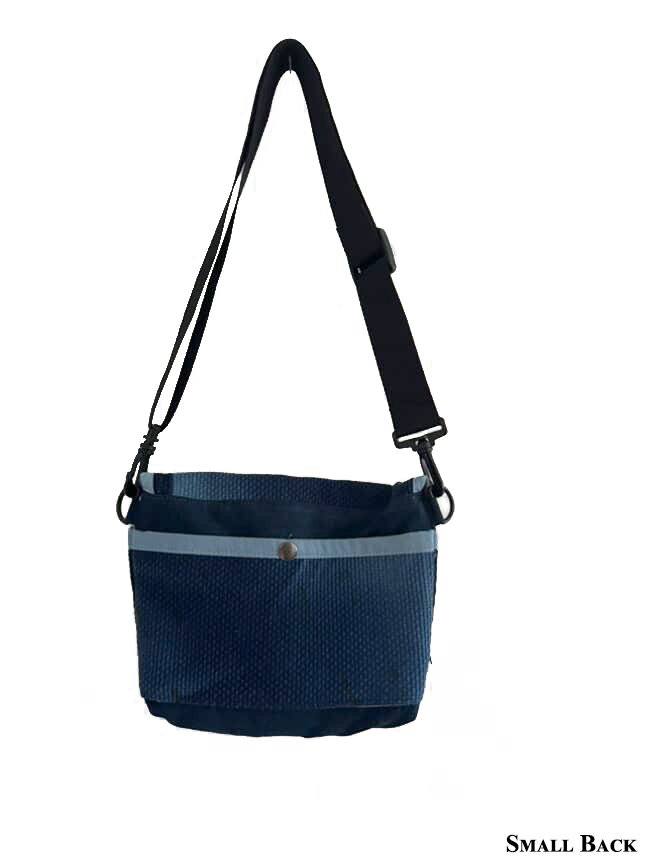 [WAIPUNA DESIGNS ORIGINAL] Upcycled Dogi Messenger Bag
